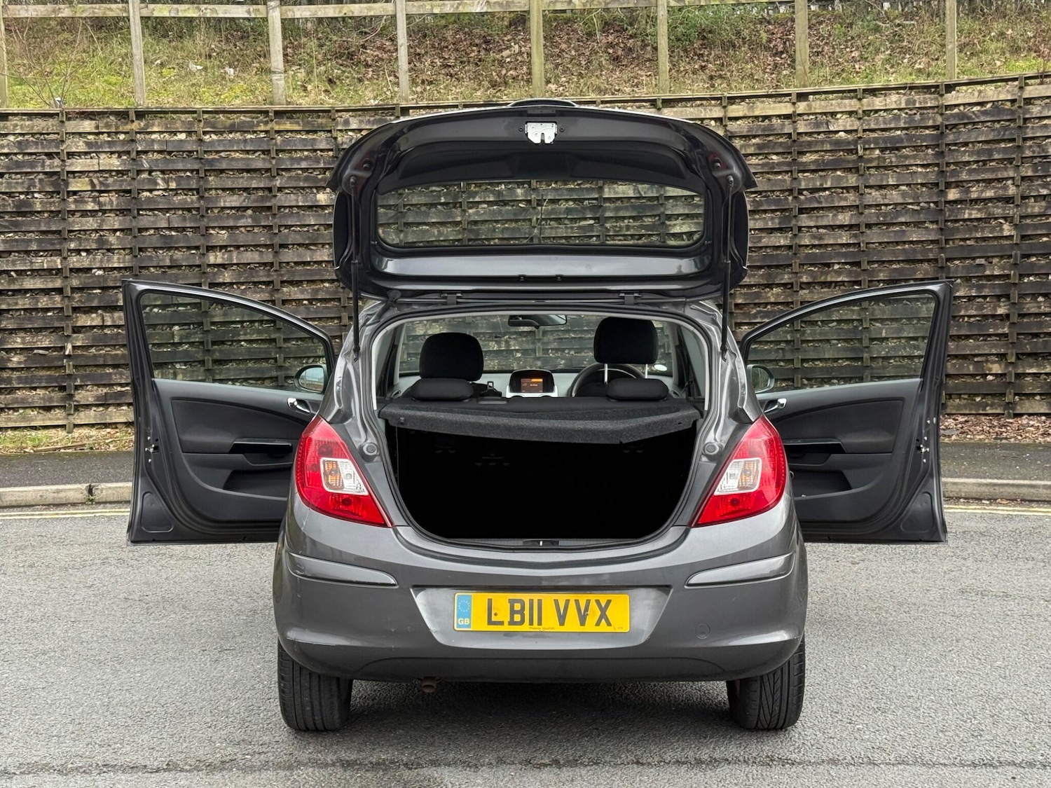 Used Vauxhall Corsa 2011 for sale - 77633894: Photo 13