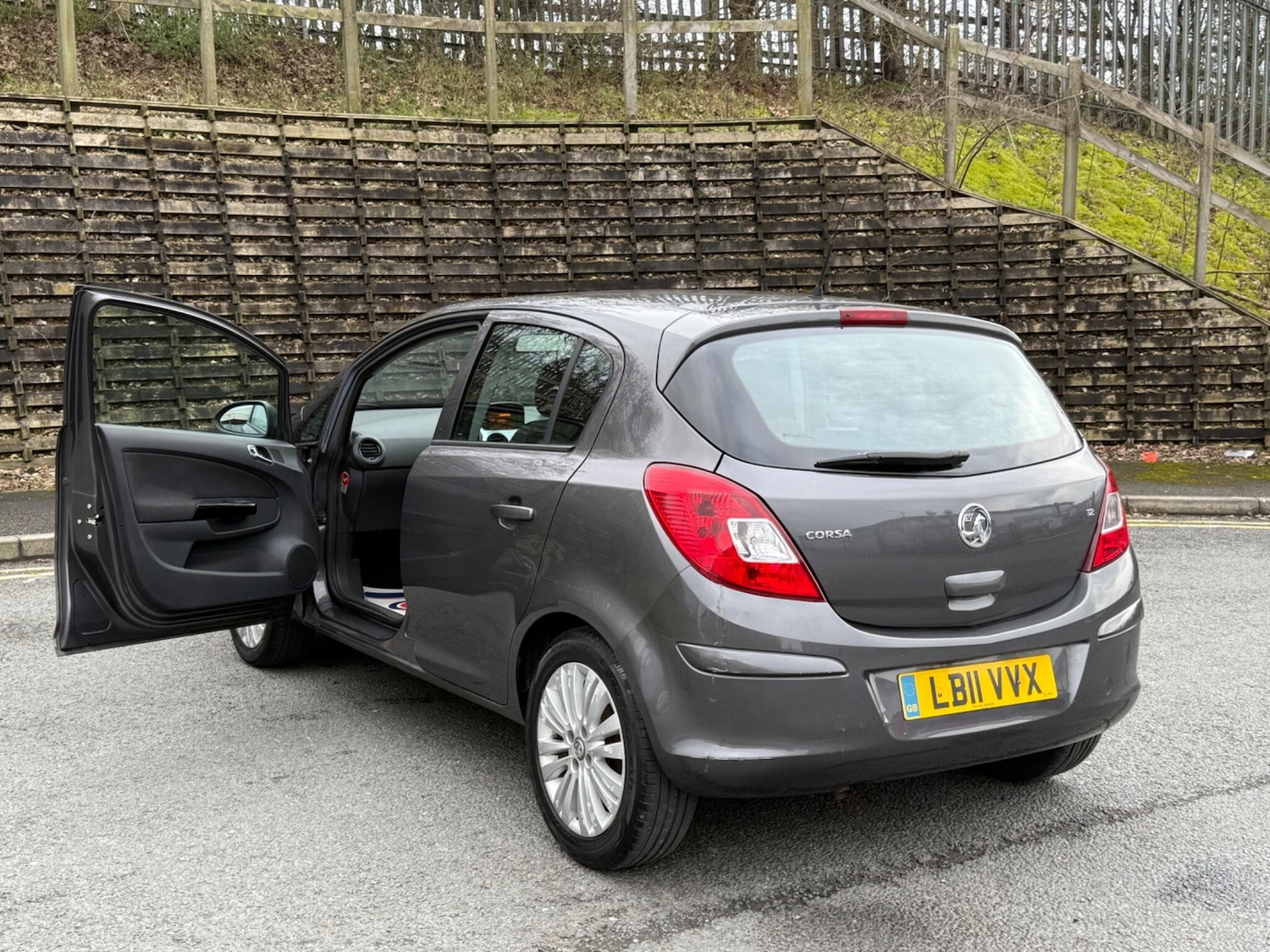 Used Vauxhall Corsa 2011 for sale - 77633894: Photo 20