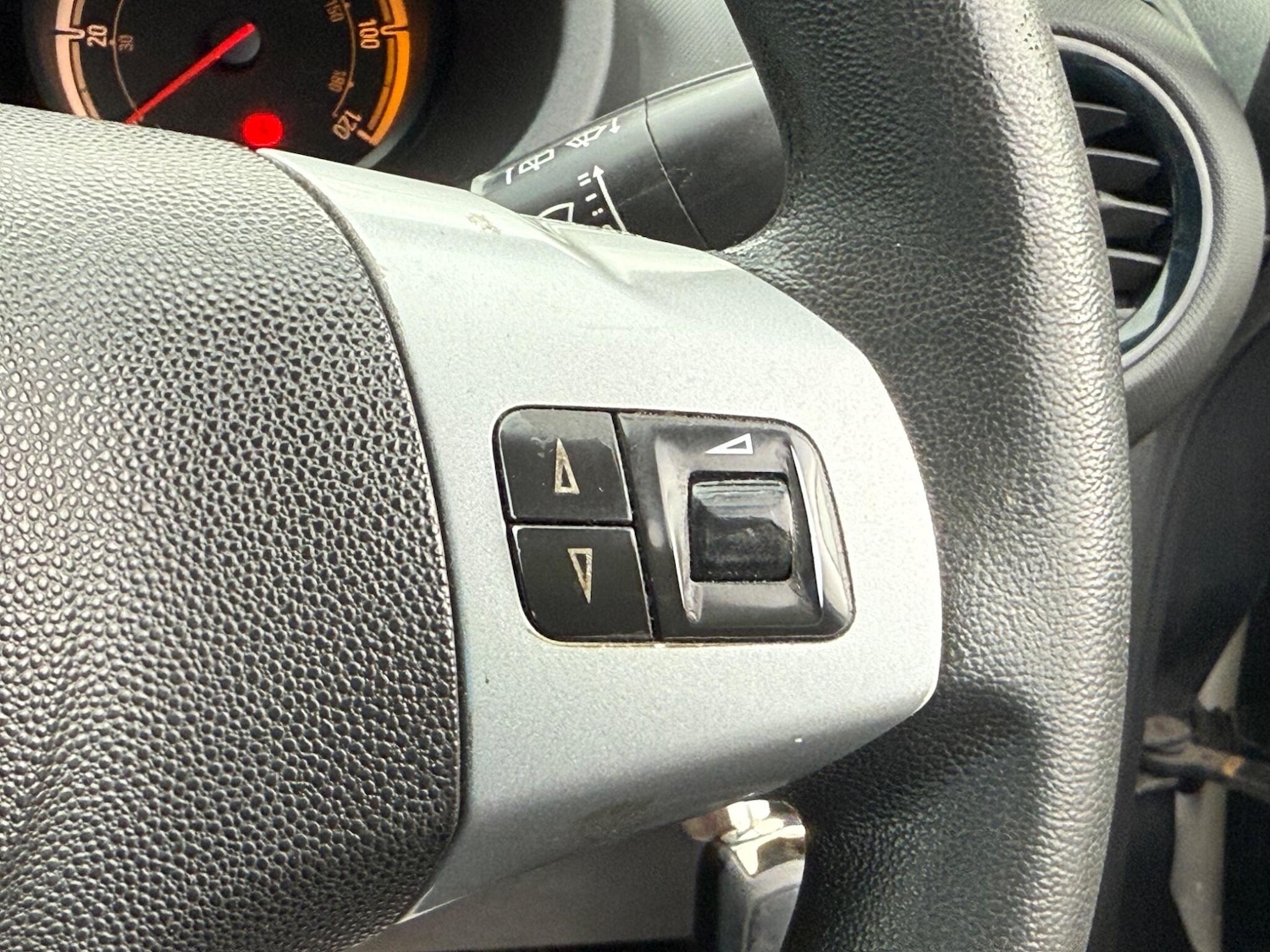 Used Vauxhall Corsa 2011 for sale - 77633894: Photo 44