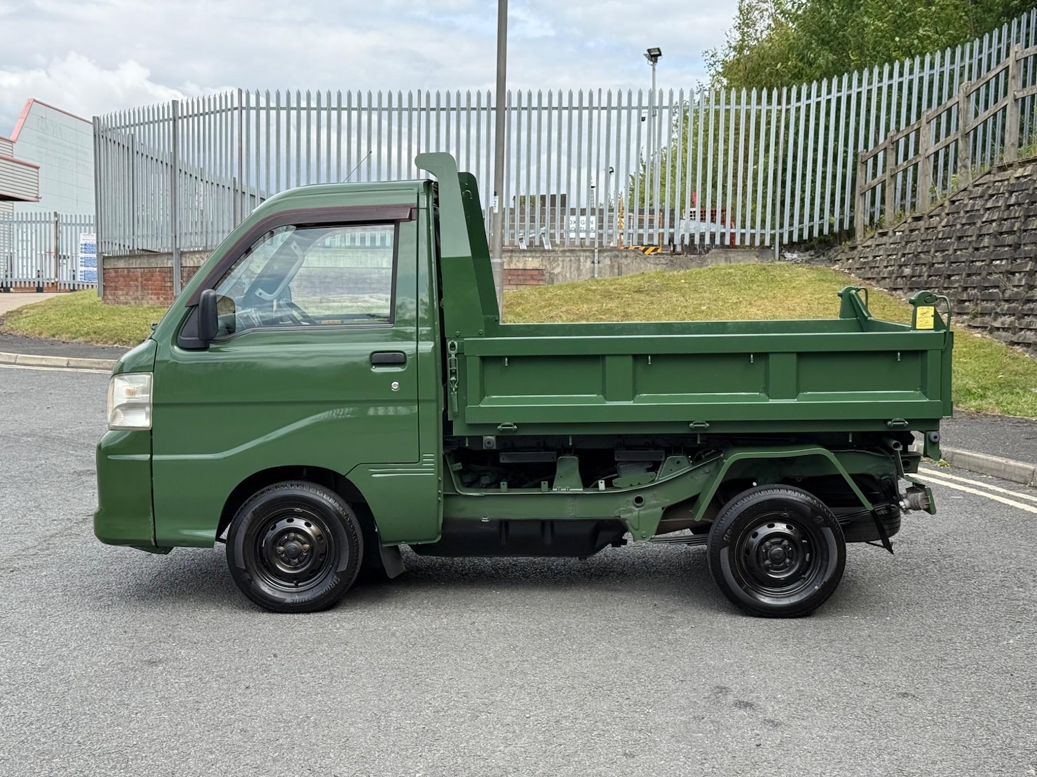 Used Daihatsu Hijet 2025 for sale - 77625758: Photo 15