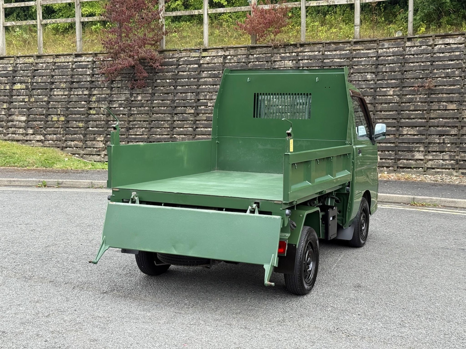 Used Daihatsu Hijet 2025 for sale - 77625758: Photo 75