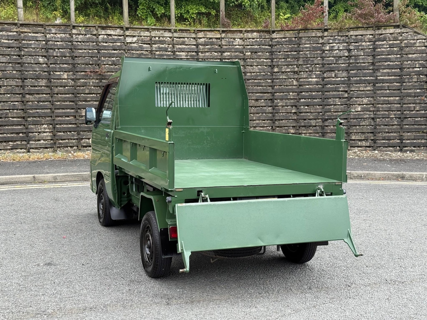 Used Daihatsu Hijet 2025 for sale - 77625758: Photo 76