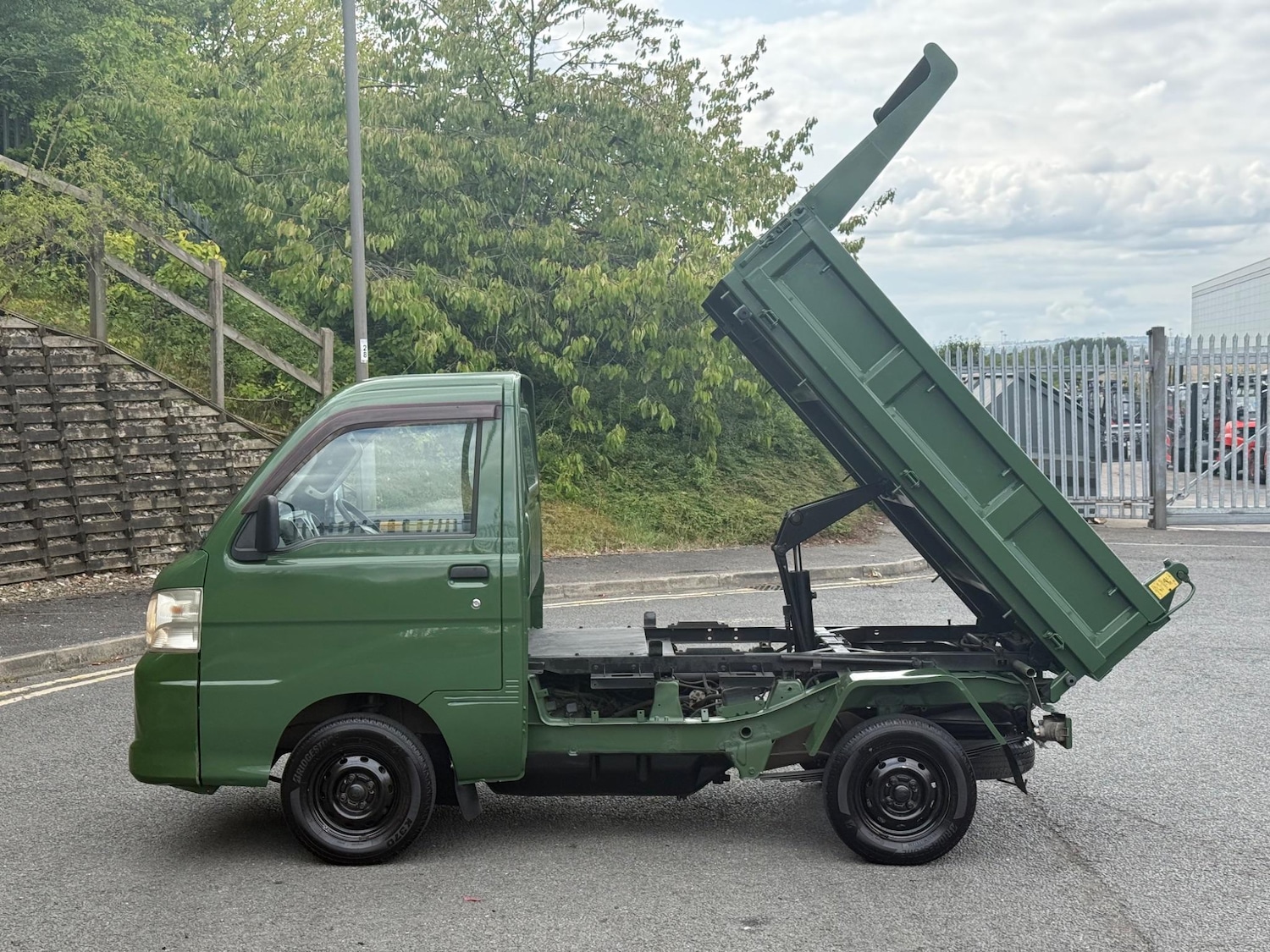 Used Daihatsu Hijet 2025 for sale - 77625758: Photo 86