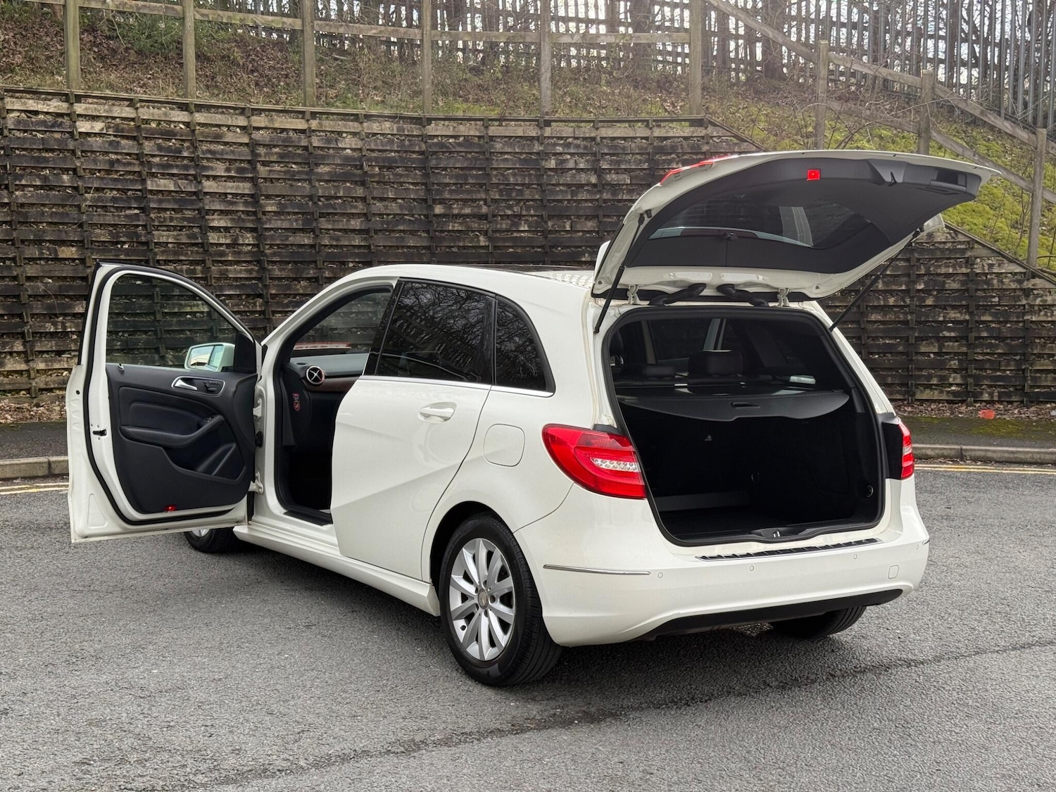 Used Mercedes-Benz B Class for sale - 77695588: Photo 79