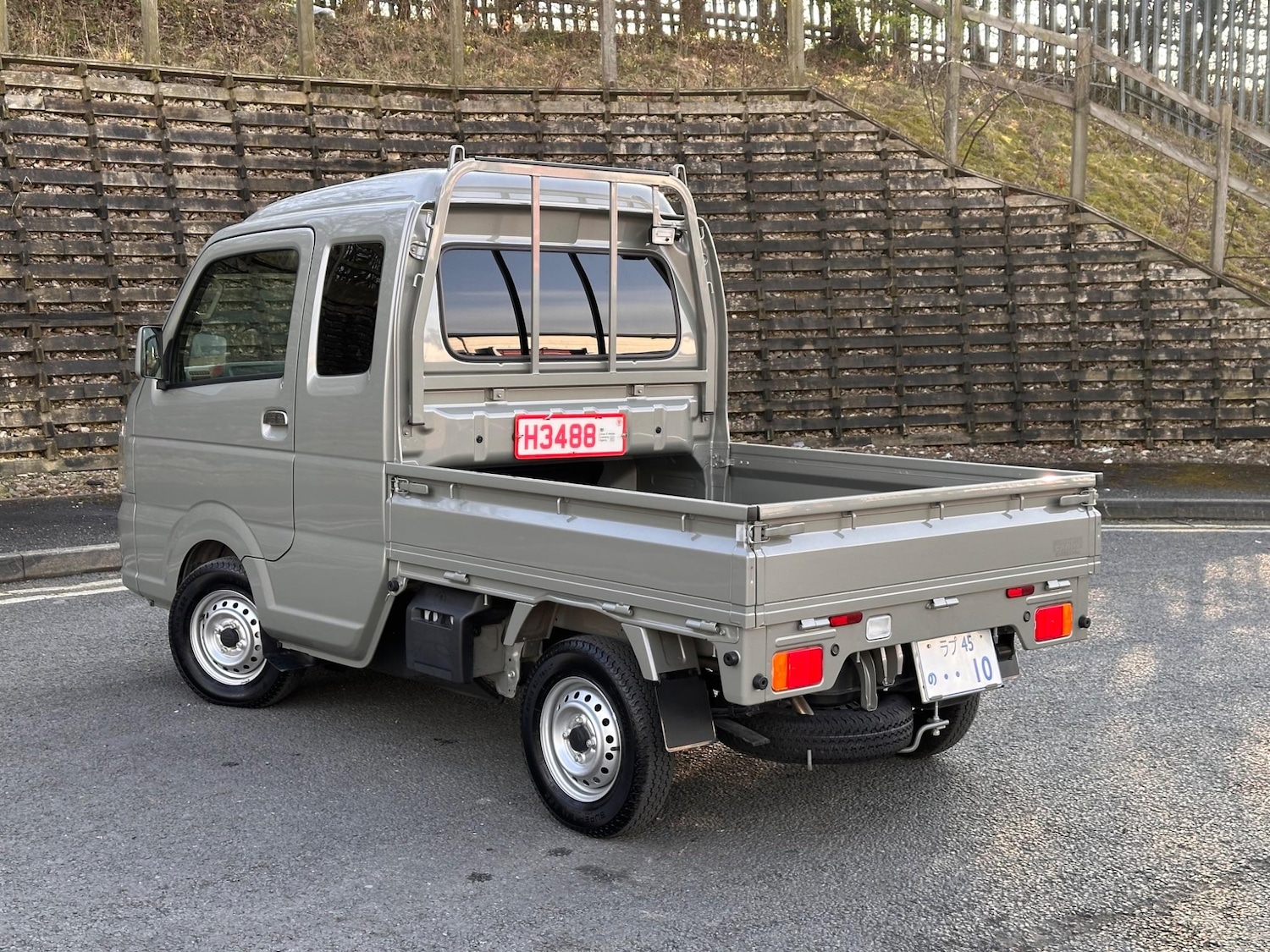 Used Suzuki Carry Wagon for sale - 77627169: Photo 4