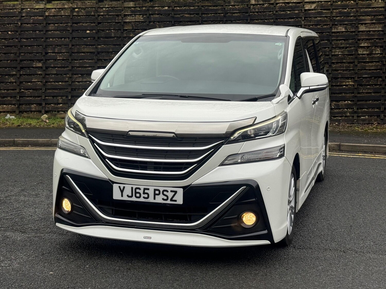 Used Toyota Vellfire 2025 for sale - 77627159: Photo 13