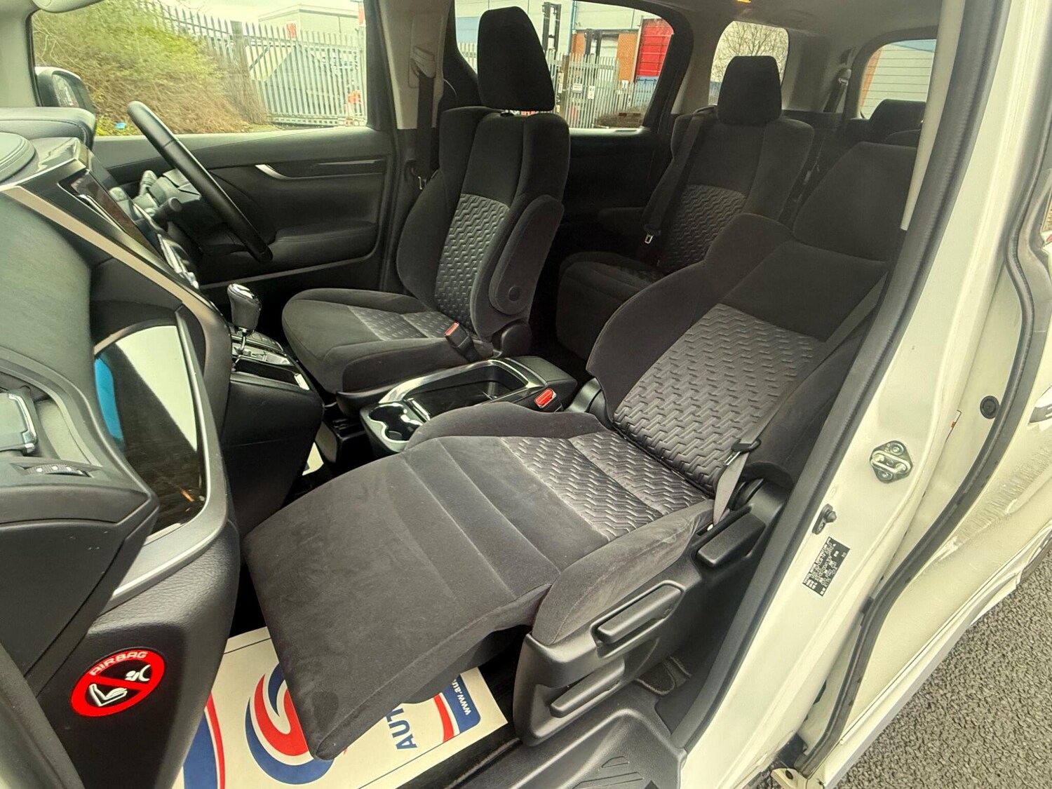 Used Toyota Vellfire 2025 for sale - 77627159: Photo 23