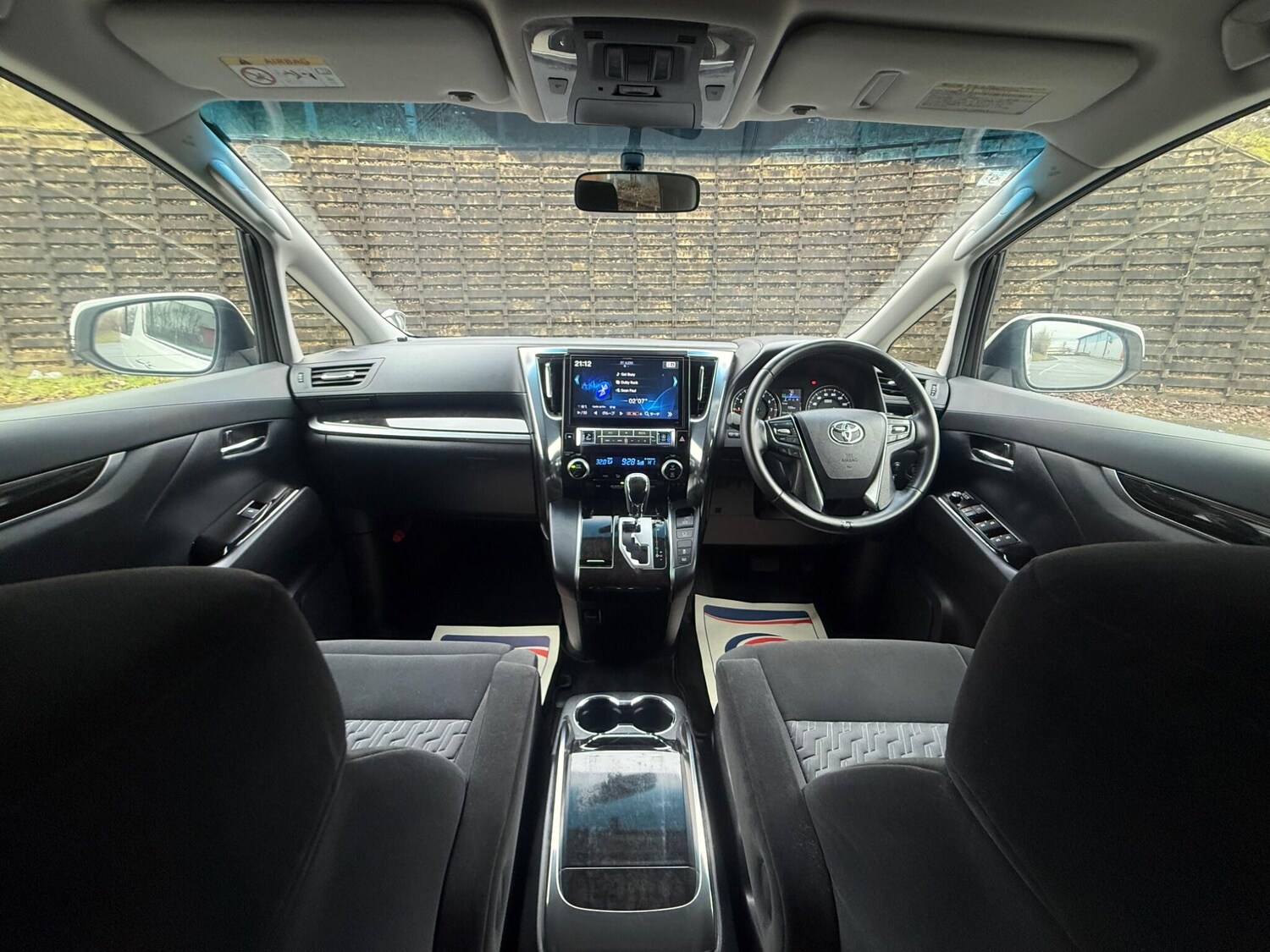 Used Toyota Vellfire 2025 for sale - 77627159: Photo 32