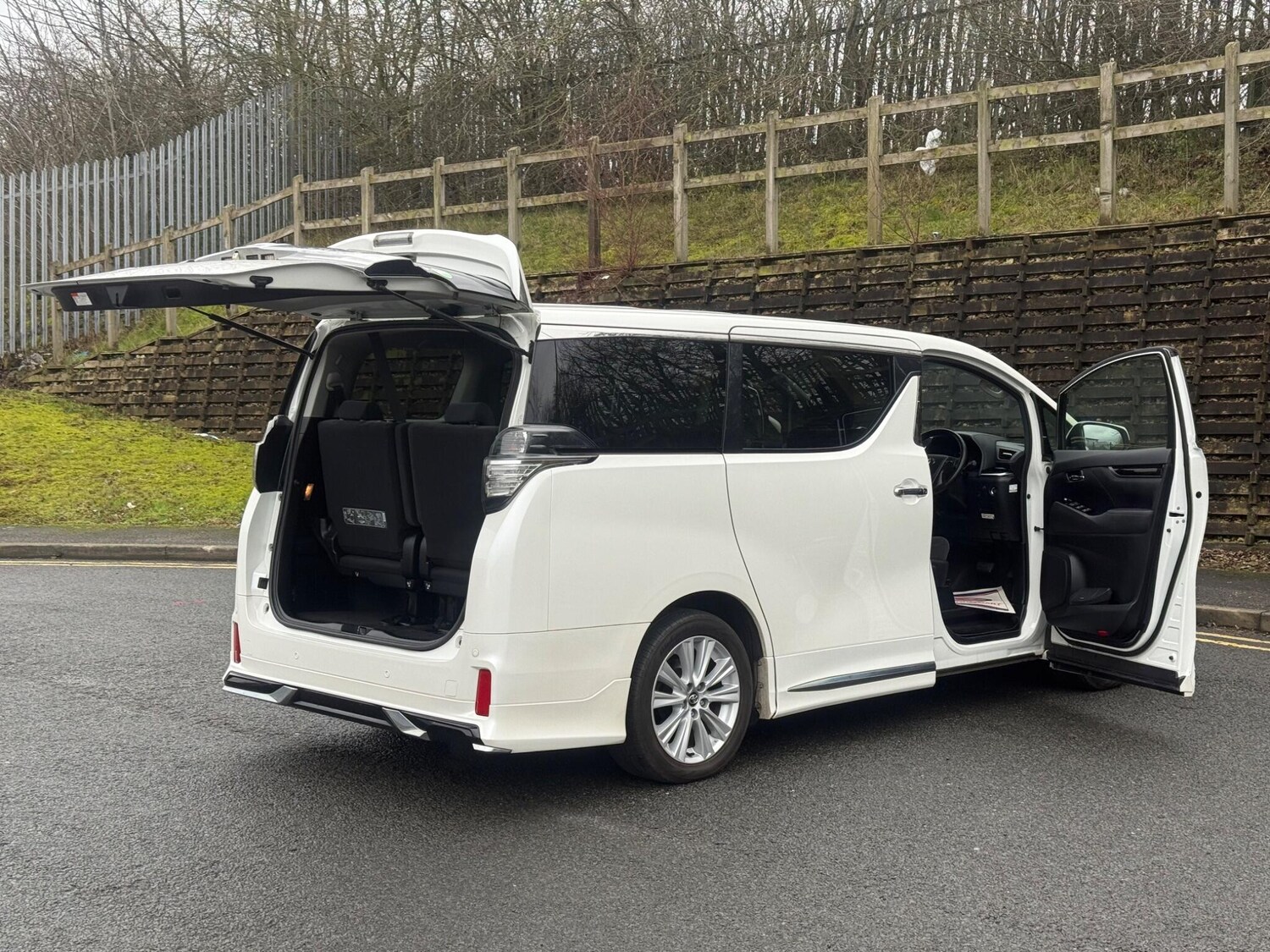 Used Toyota Vellfire 2025 for sale - 77627159: Photo 78