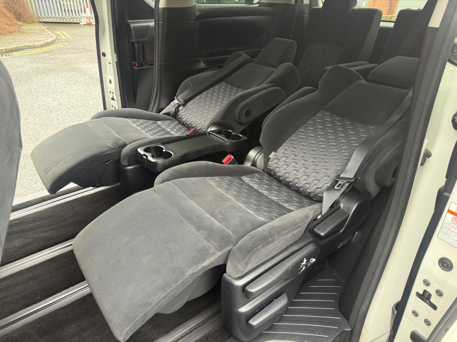 Used Toyota Vellfire 2025 for sale - 77627159: Photo 82