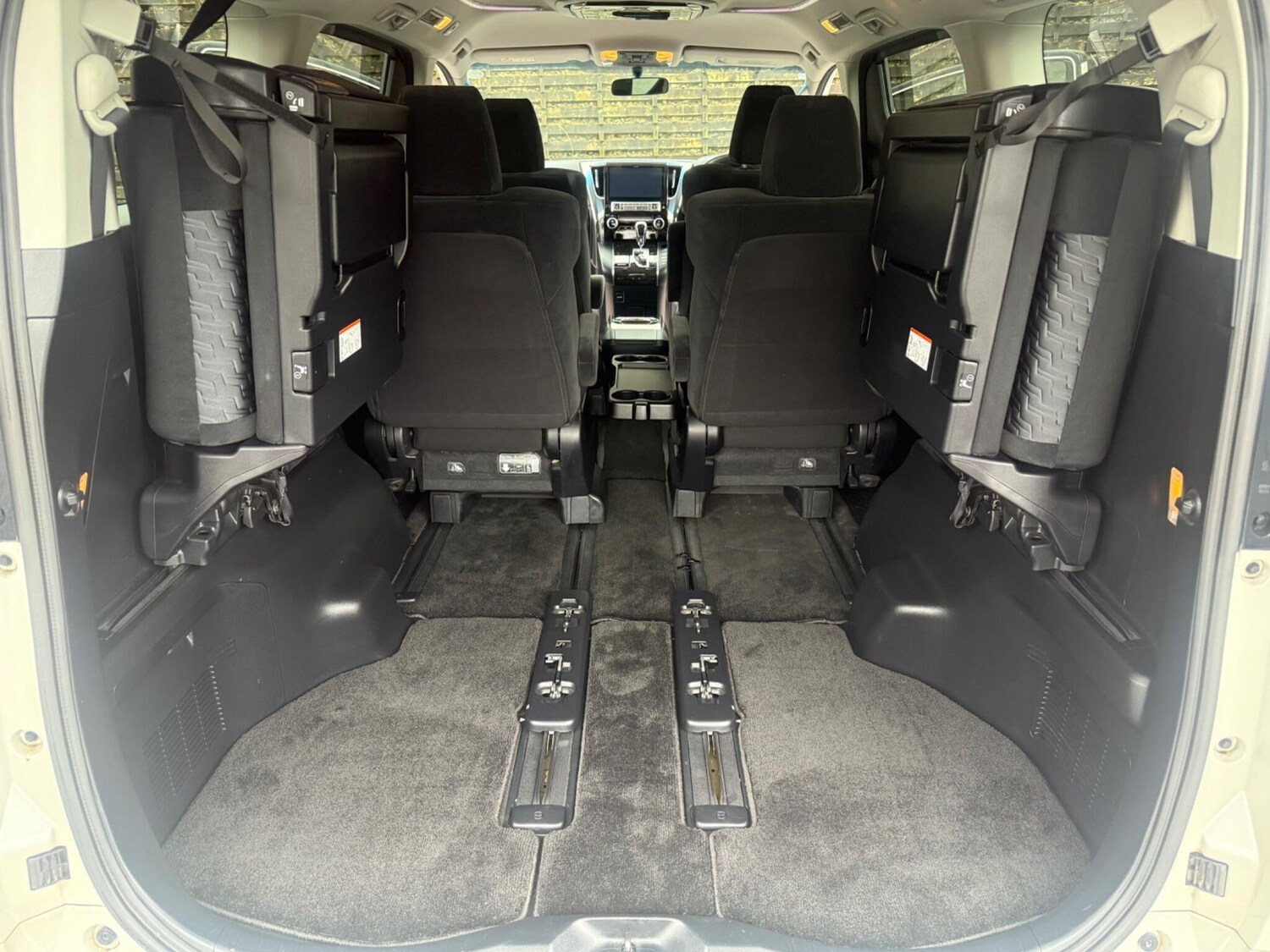 Used Toyota Vellfire 2025 for sale - 77627159: Photo 86