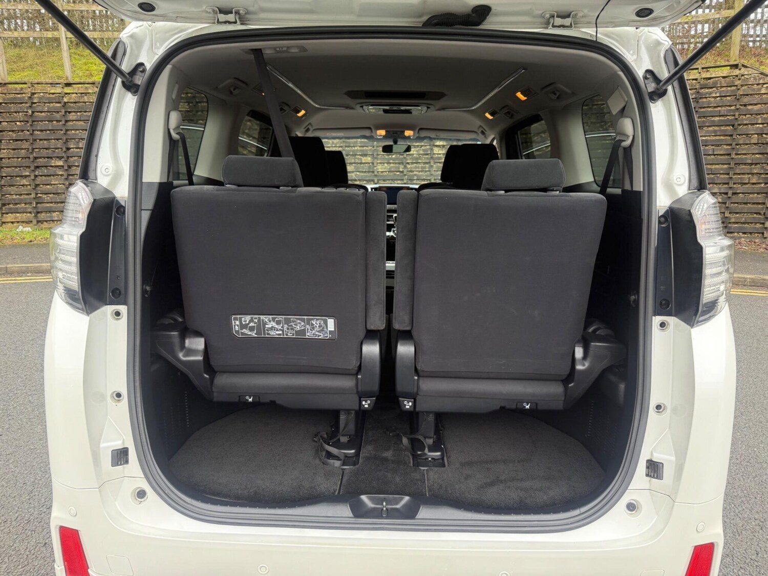 Used Toyota Vellfire 2025 for sale - 77627159: Photo 88