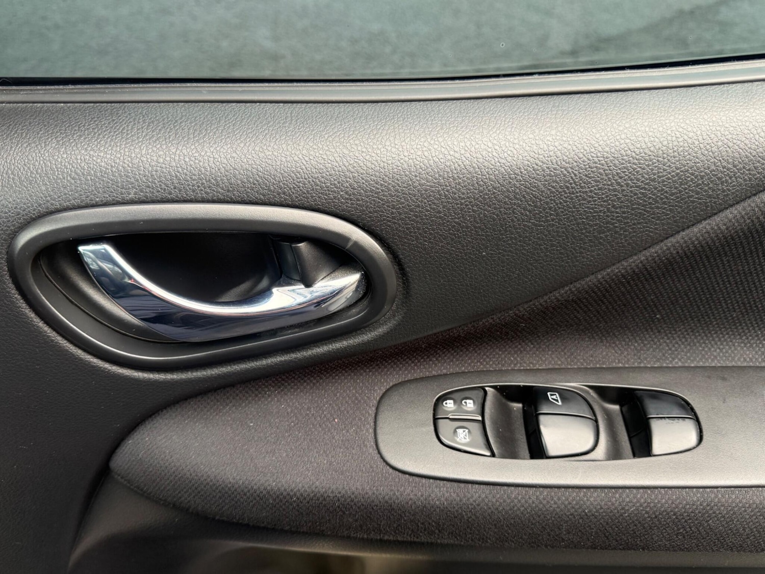 Used Nissan Serena 2025 for sale - 77627145: Photo 72