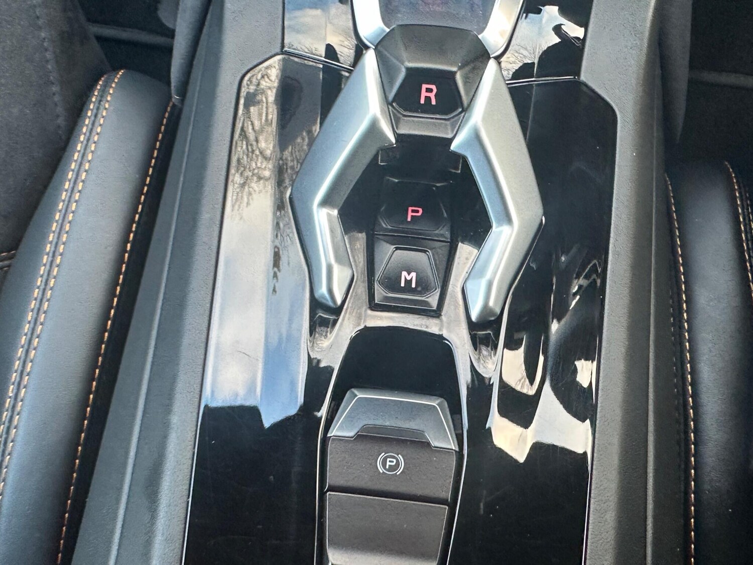 Used Lamborghini Huracan 2018 for sale - 77627149: Photo 64