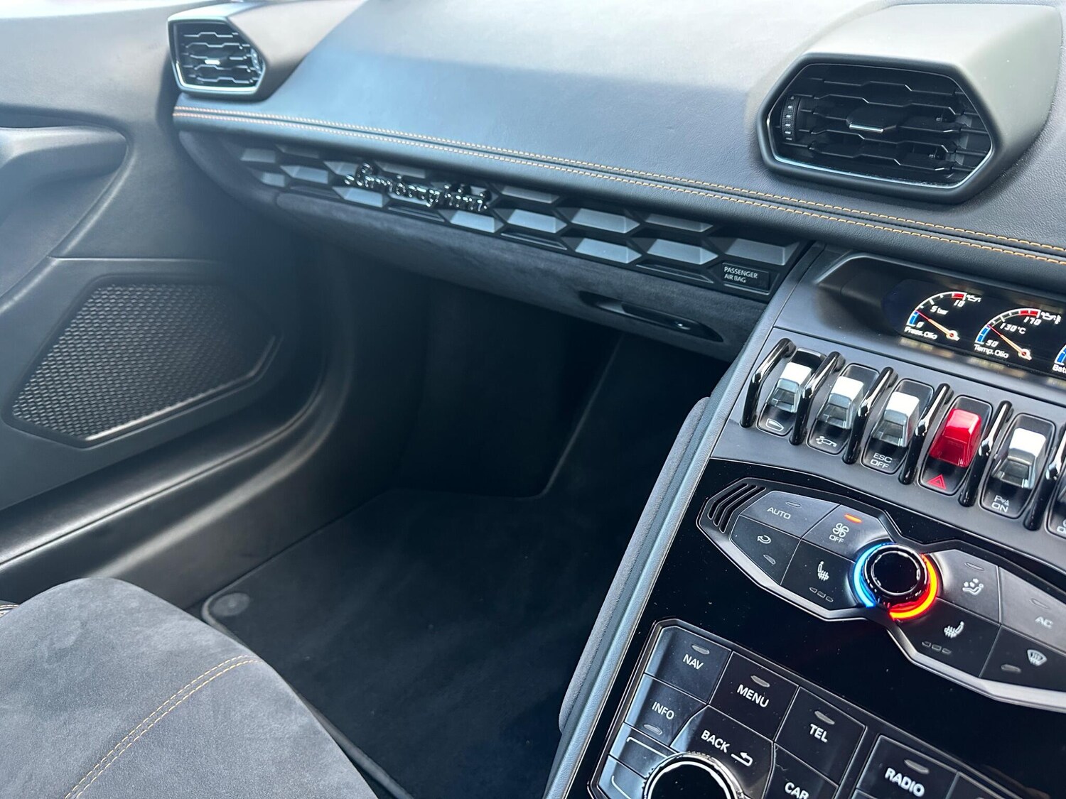 Used Lamborghini Huracan 2018 for sale - 77627149: Photo 67