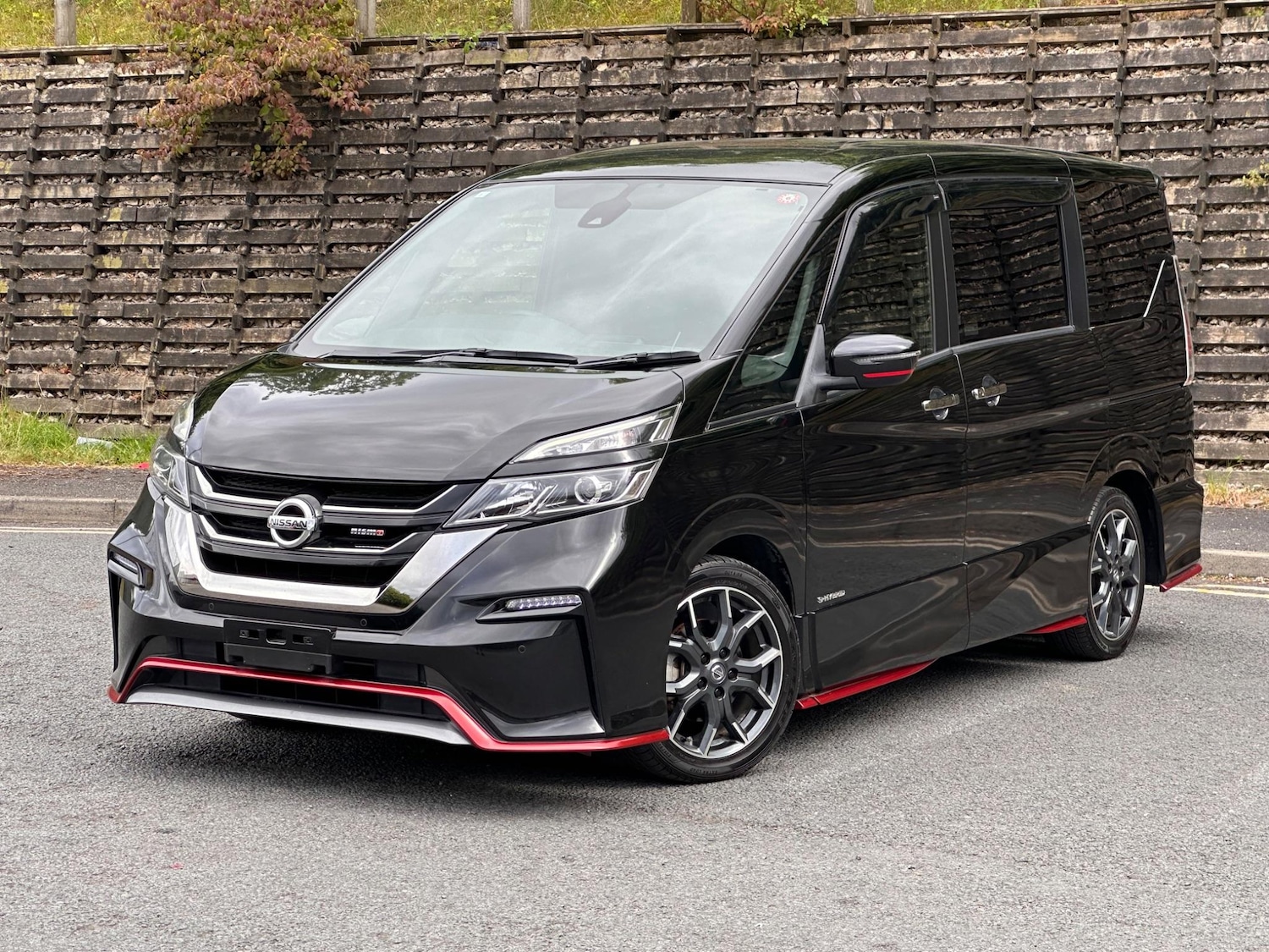 Used Nissan Serena 2025 for sale - 77627147: Photo 2