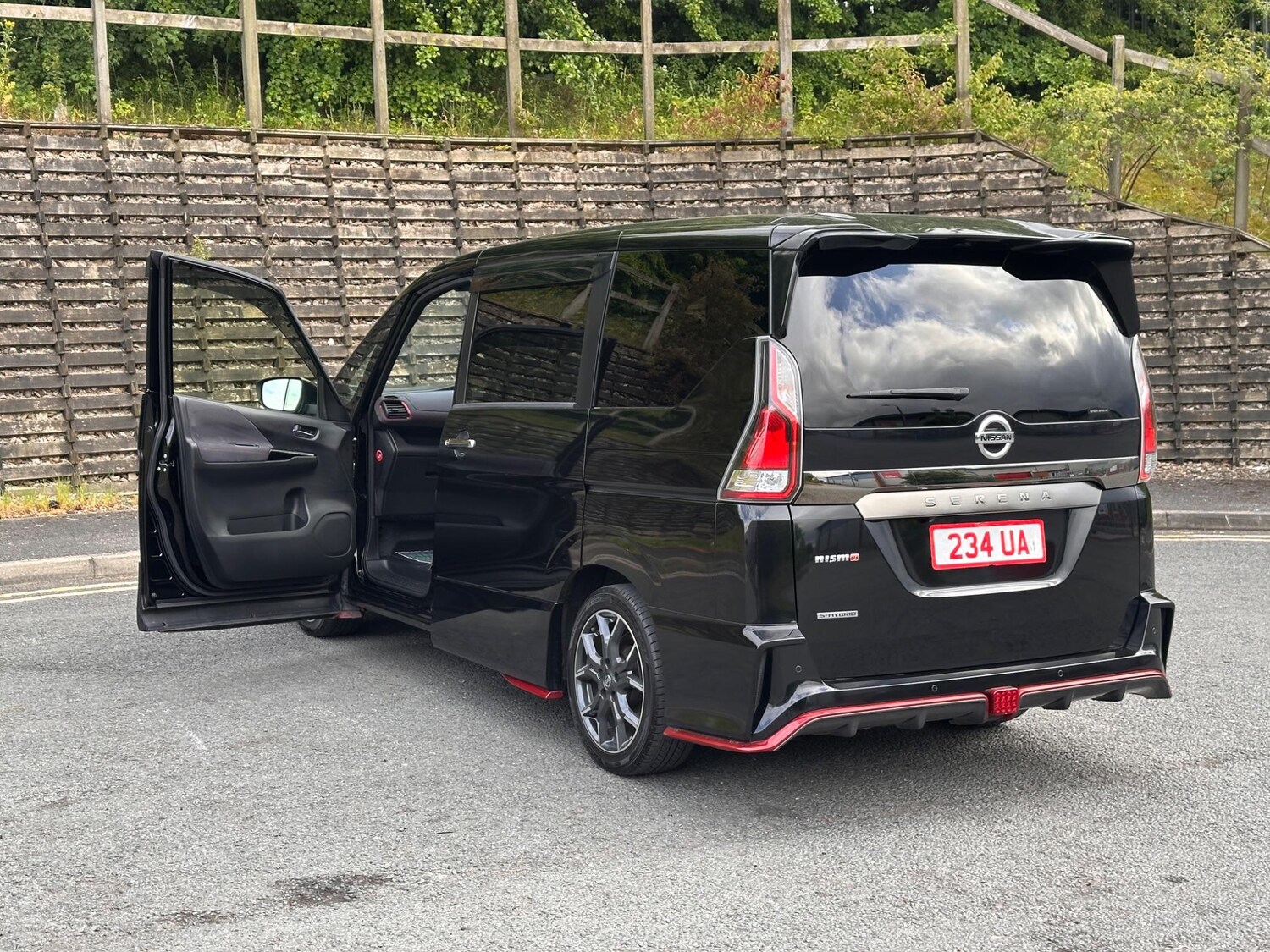 Used Nissan Serena 2025 for sale - 77627147: Photo 21