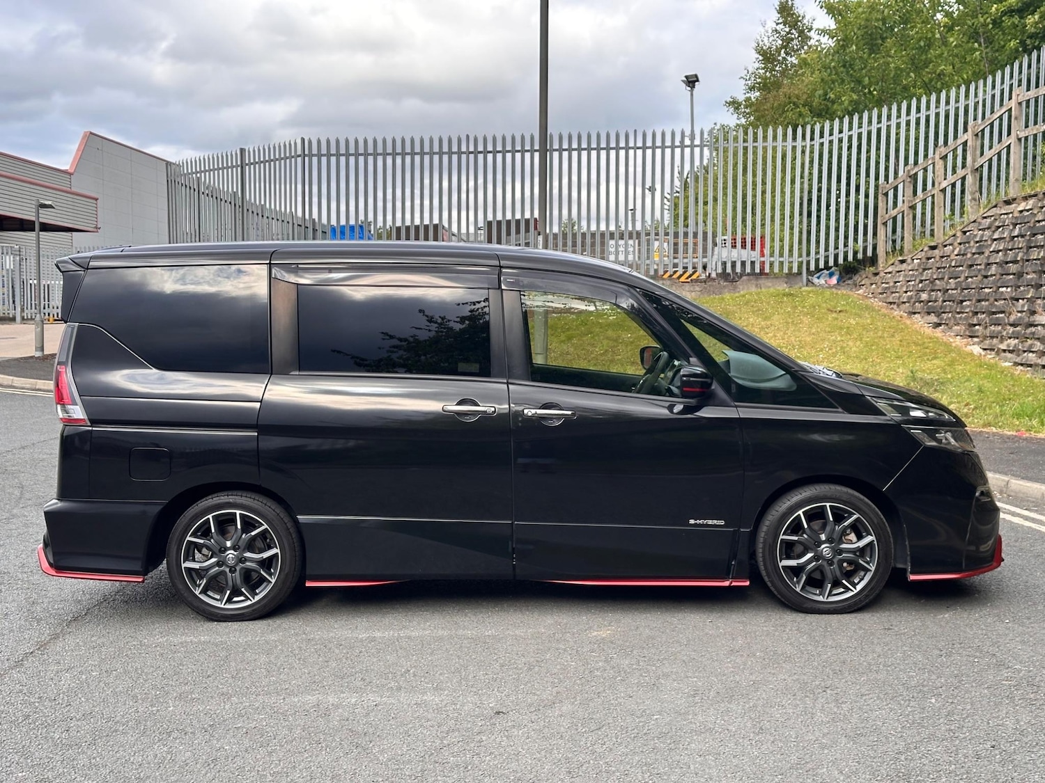 Used Nissan Serena 2025 for sale - 77627147: Photo 5