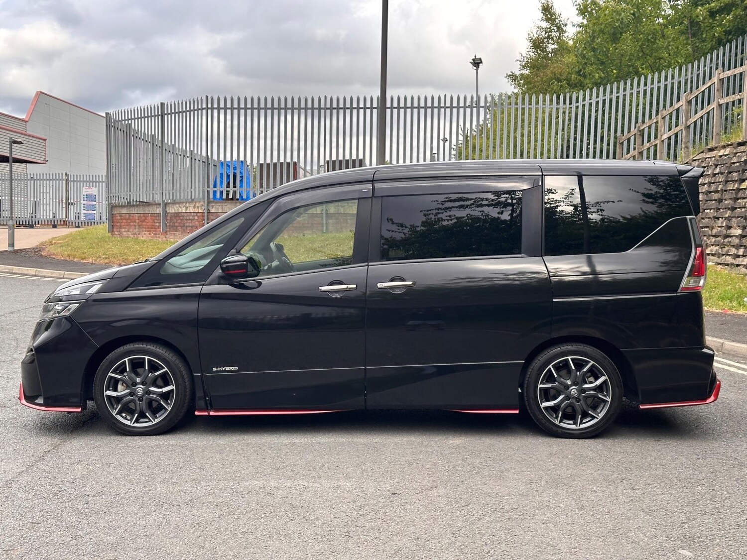 Used Nissan Serena 2025 for sale - 77627147: Photo 6