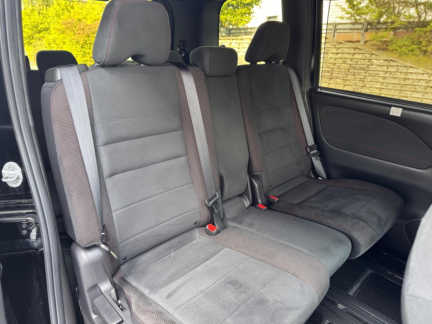 Used Nissan Serena 2025 for sale - 77627147: Photo 86