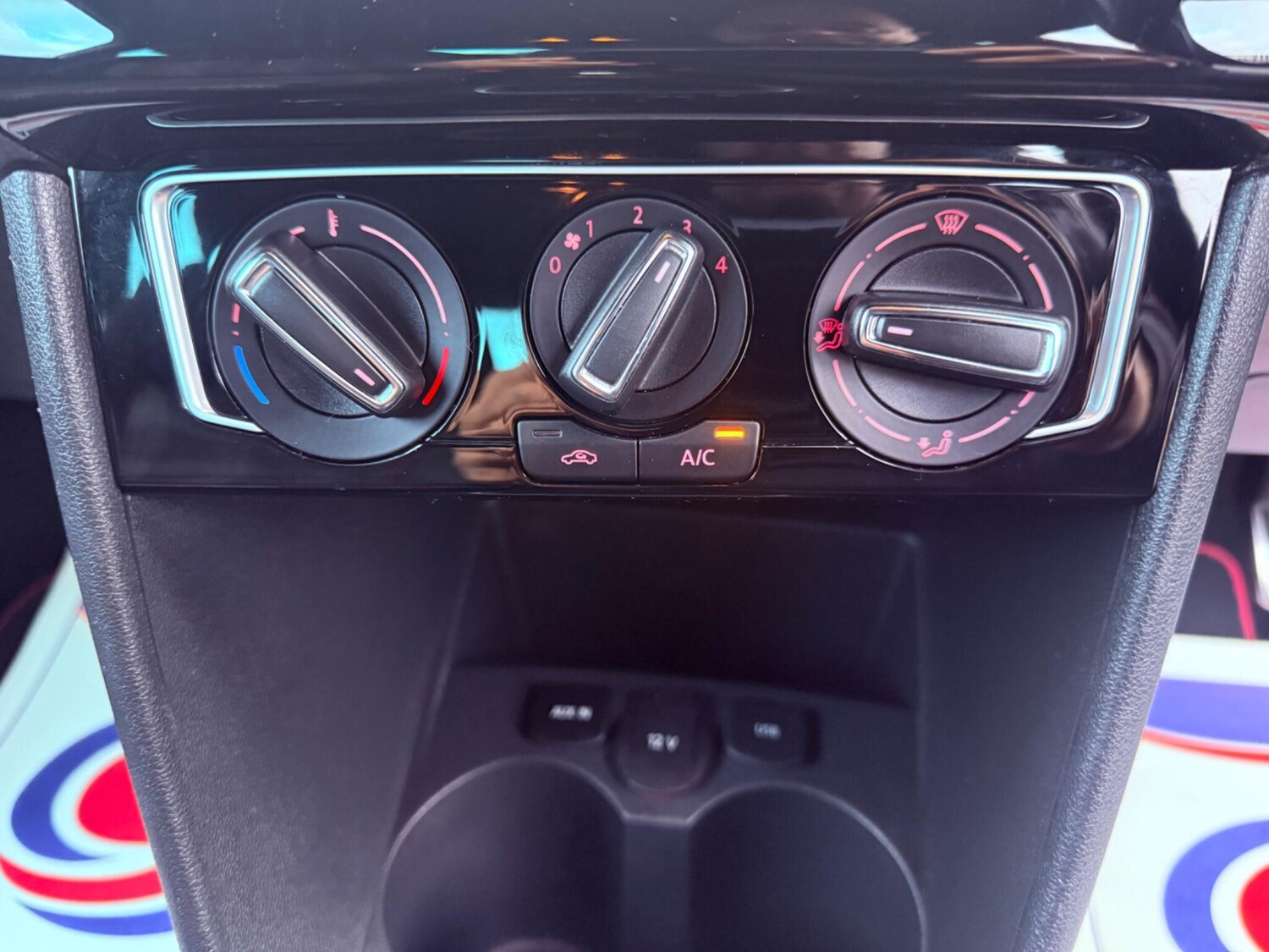 Used Volkswagen Polo 2017 for sale - 77627170: Photo 50