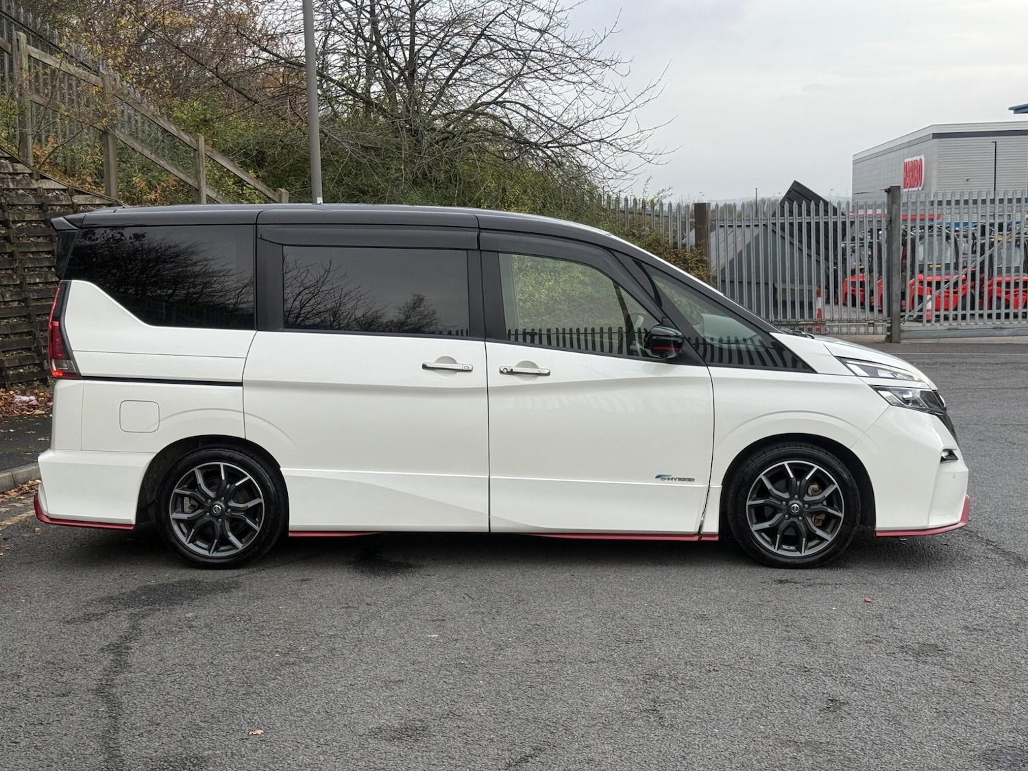 Used Nissan Serena 2025 for sale - 77627155: Photo 15