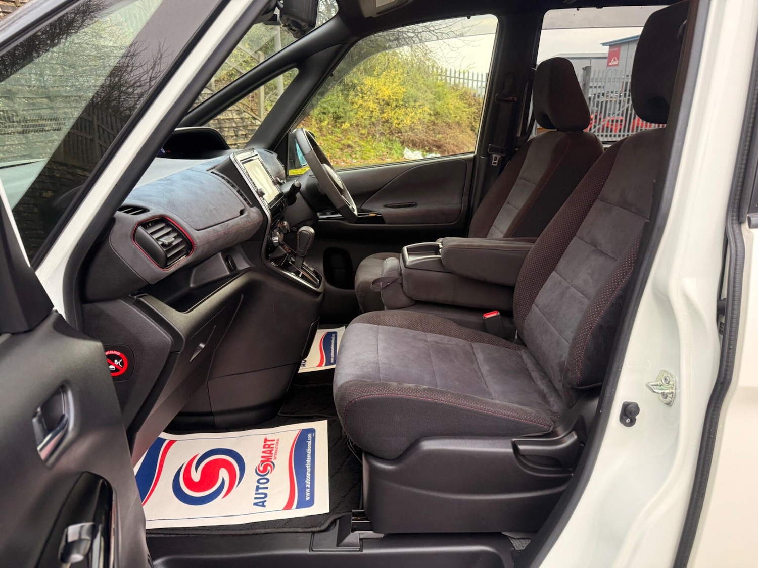 Used Nissan Serena 2025 for sale - 77627155: Photo 17