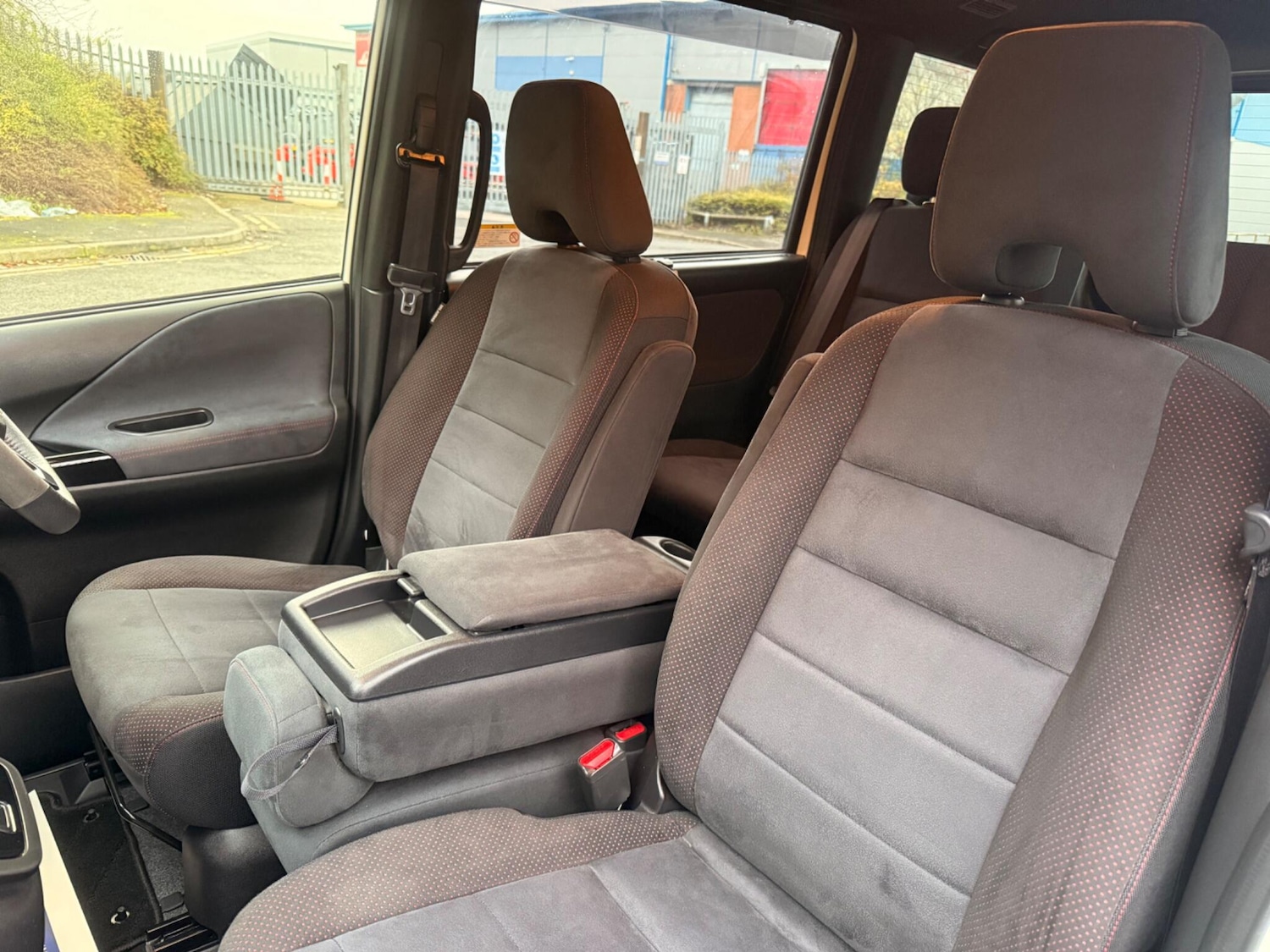 Used Nissan Serena 2025 for sale - 77627155: Photo 21