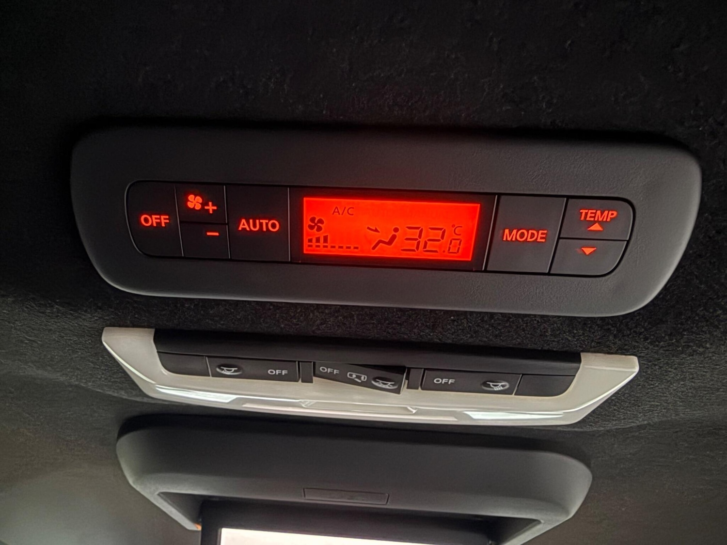 Used Nissan Serena 2025 for sale - 77627155: Photo 50