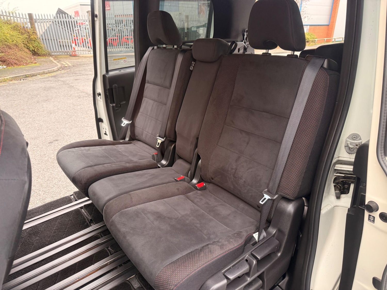 Used Nissan Serena 2025 for sale - 77627155: Photo 87