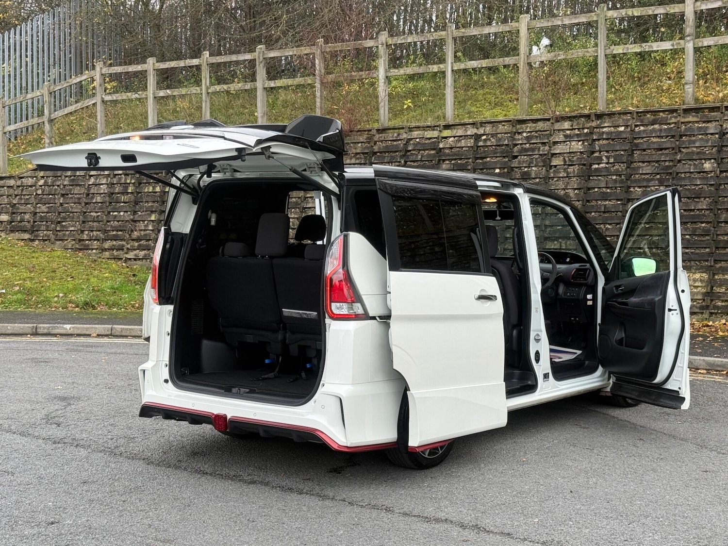 Used Nissan Serena 2025 for sale - 77627155: Photo 94