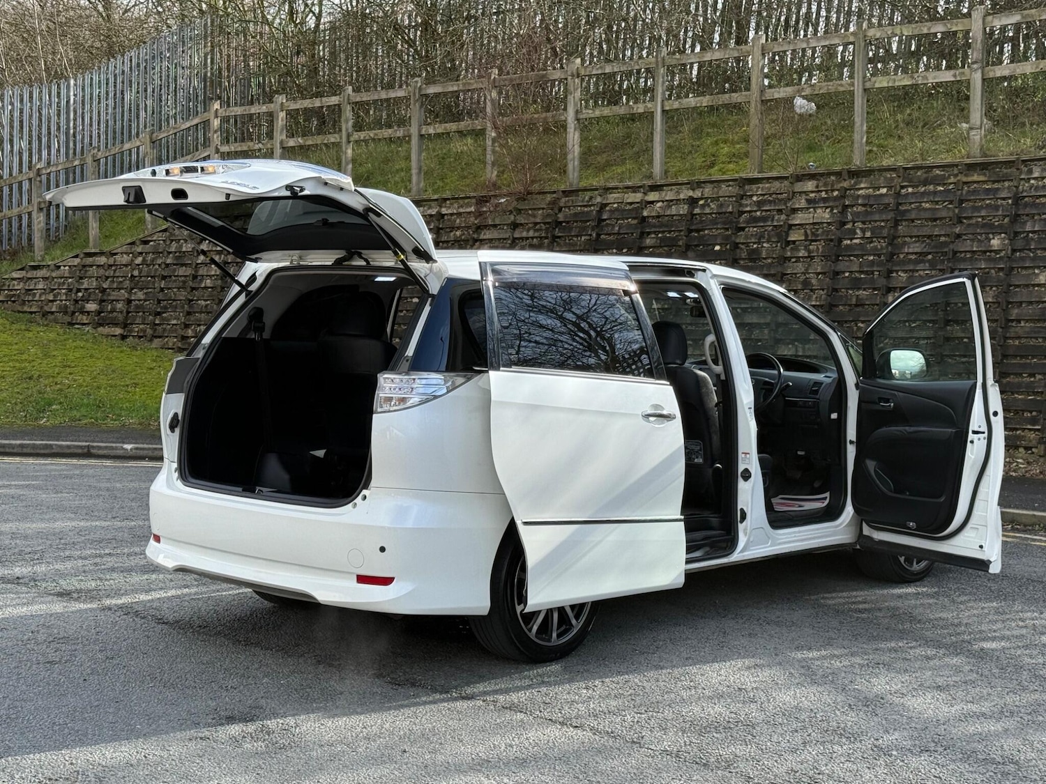 Used Toyota Estima for sale - 77723915: Photo 10