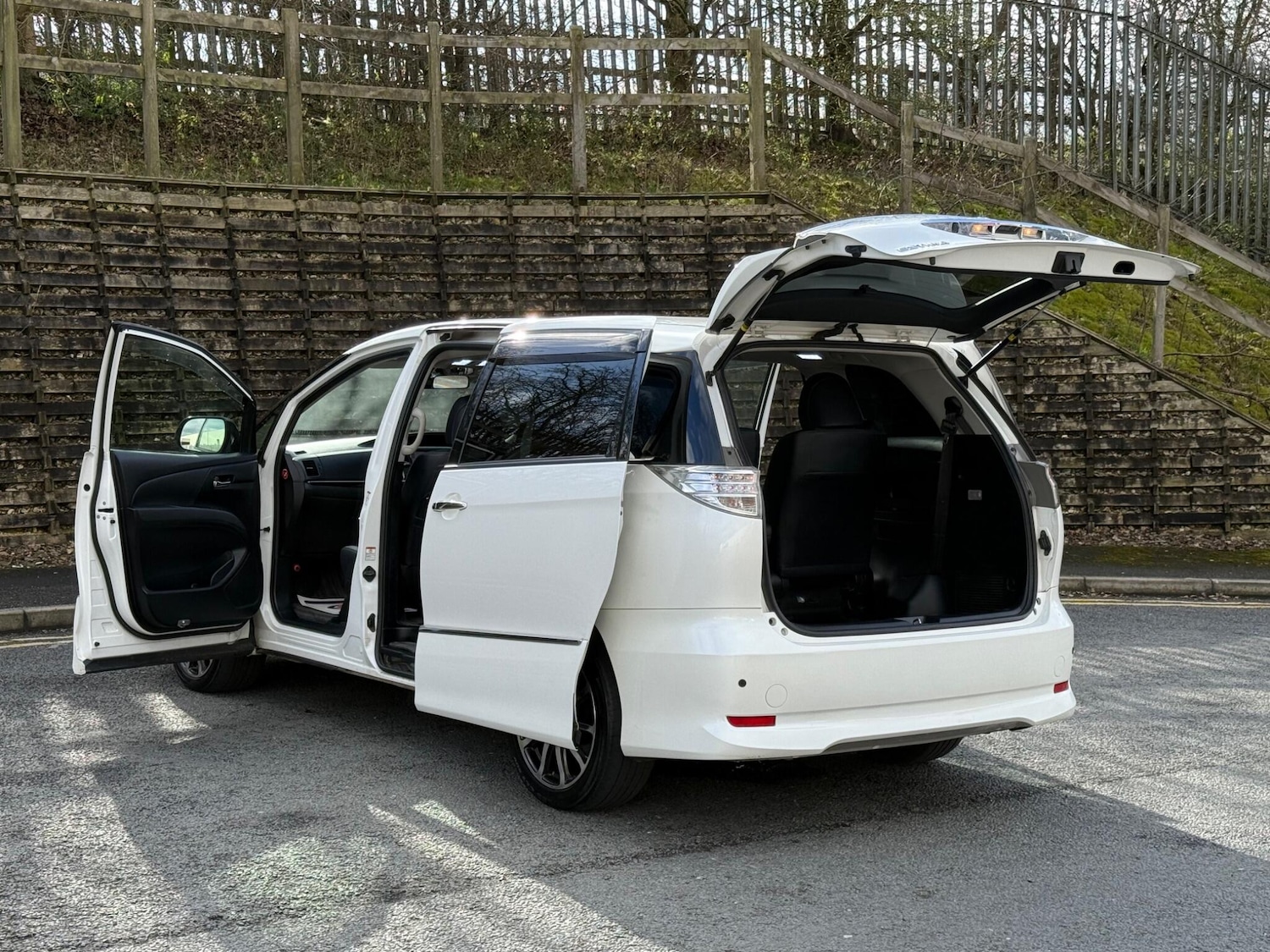 Used Toyota Estima for sale - 77723915: Photo 20