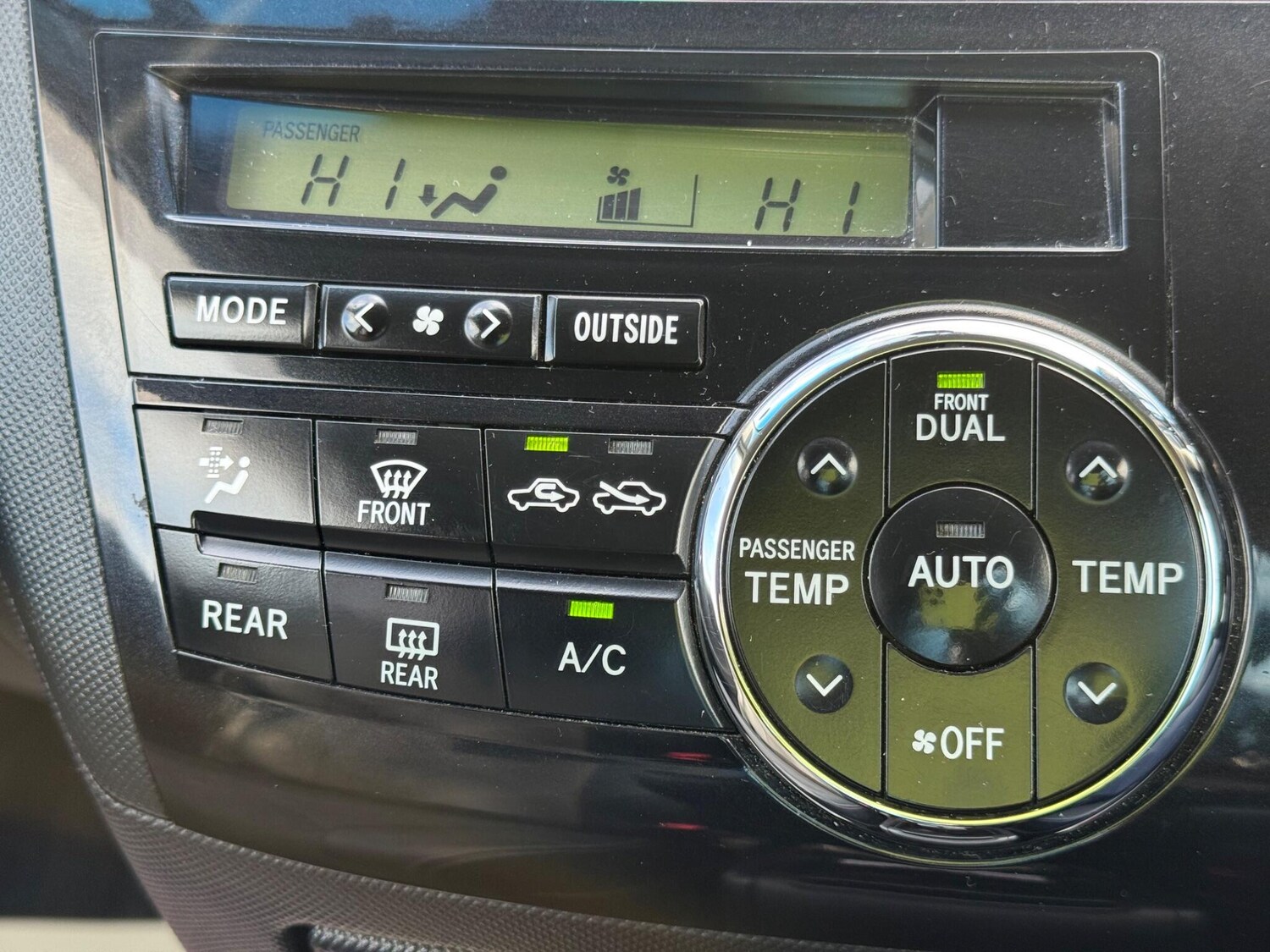 Used Toyota Estima for sale - 77723915: Photo 52