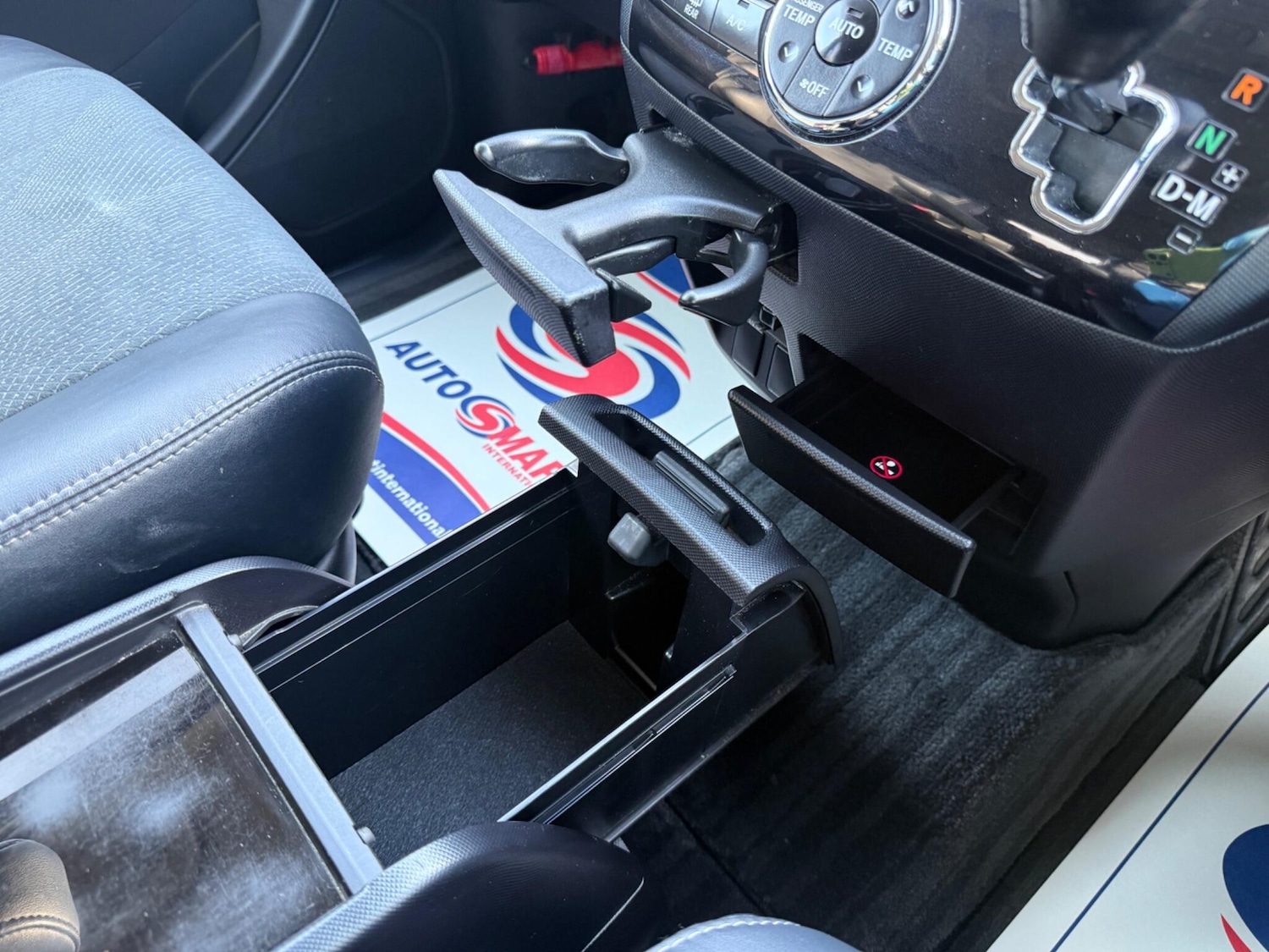 Used Toyota Estima for sale - 77723915: Photo 72