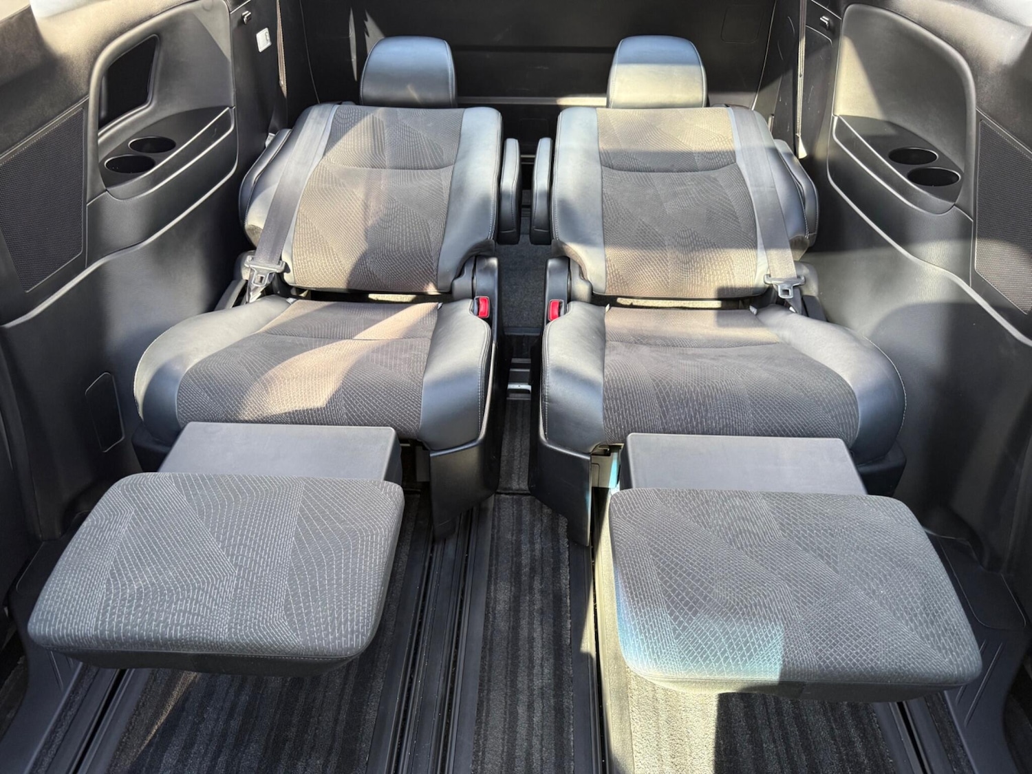 Used Toyota Estima for sale - 77723915: Photo 83