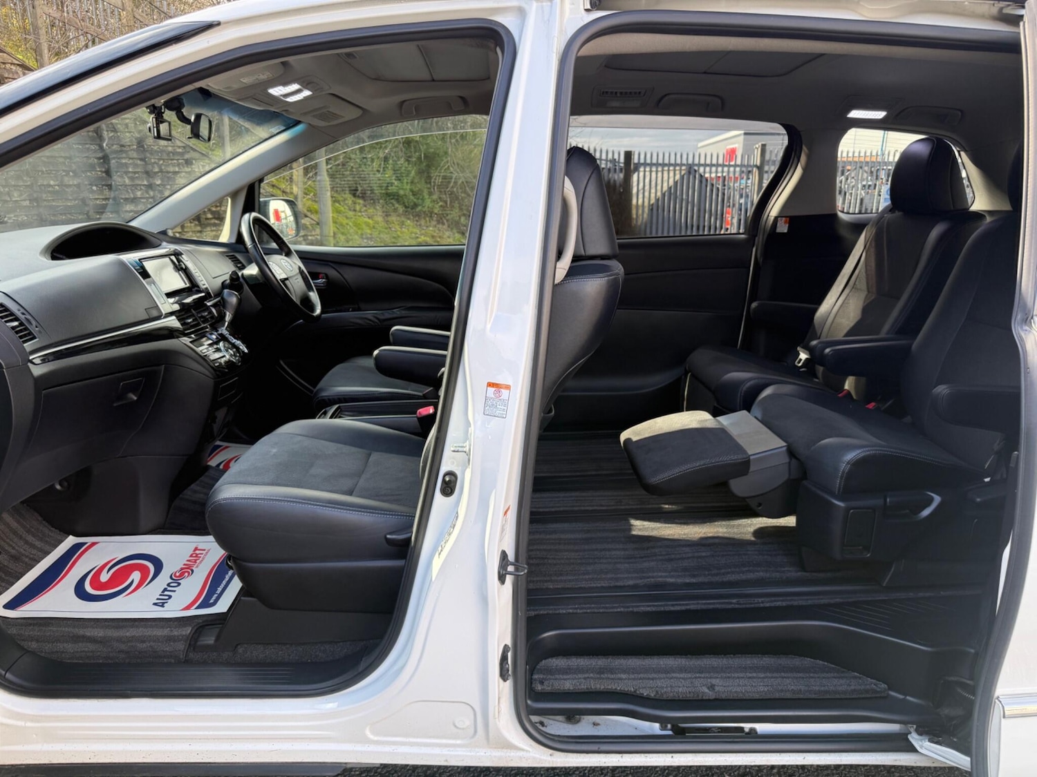 Used Toyota Estima for sale - 77723915: Photo 98