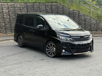 Used Toyota Voxy 2016 for sale - 78319229: Photo