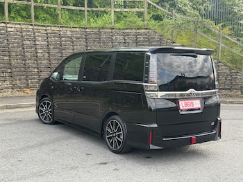 Used Toyota Voxy 2016 for sale - 78319229: Photo