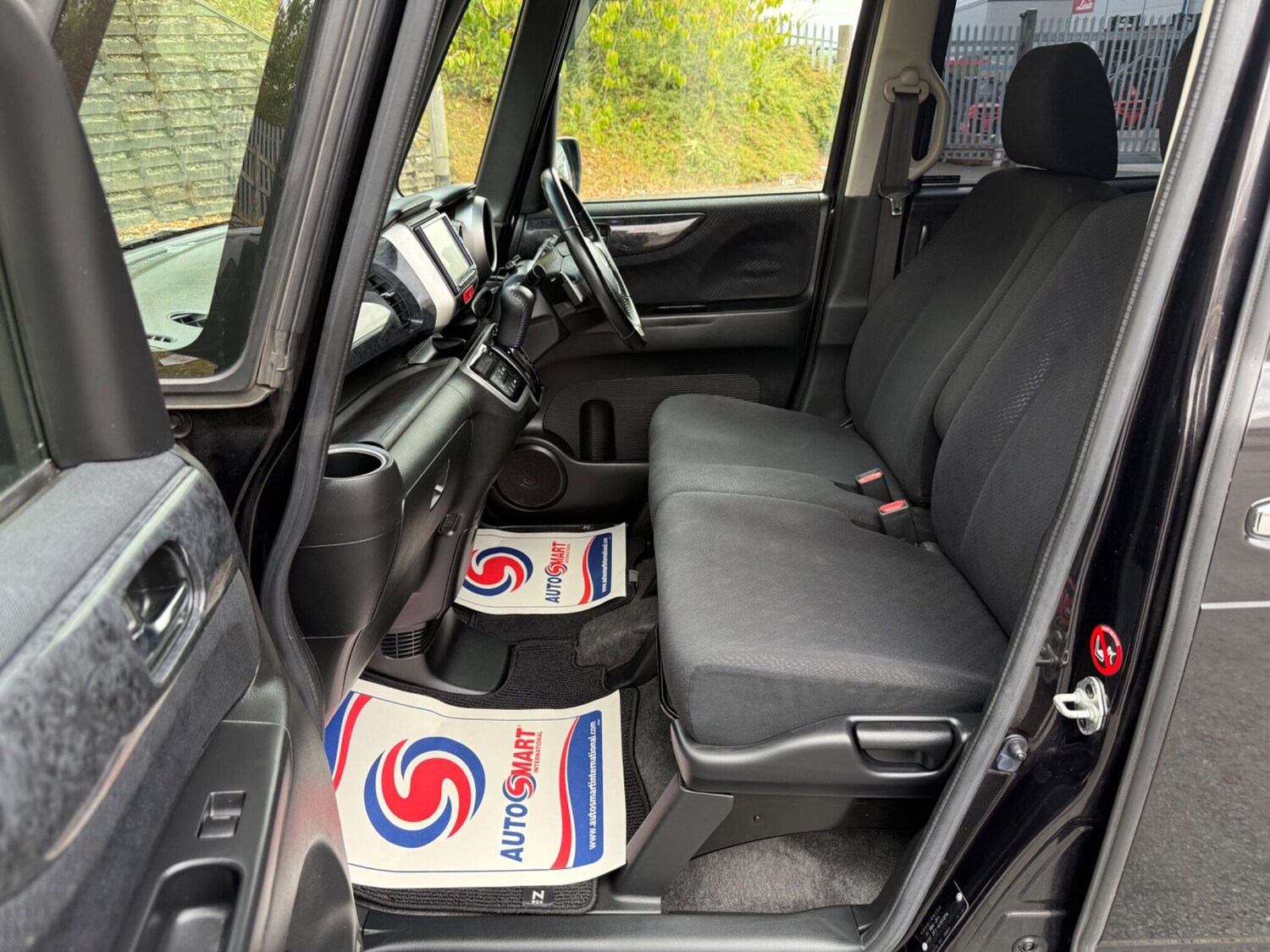 Used Honda N-Box 2025 for sale - 77627163: Photo 20