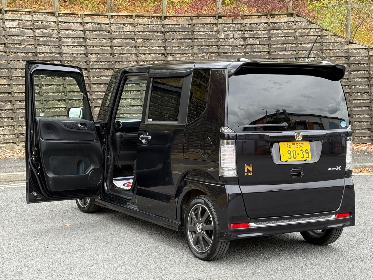 Used Honda N-Box 2025 for sale - 77627163: Photo 21