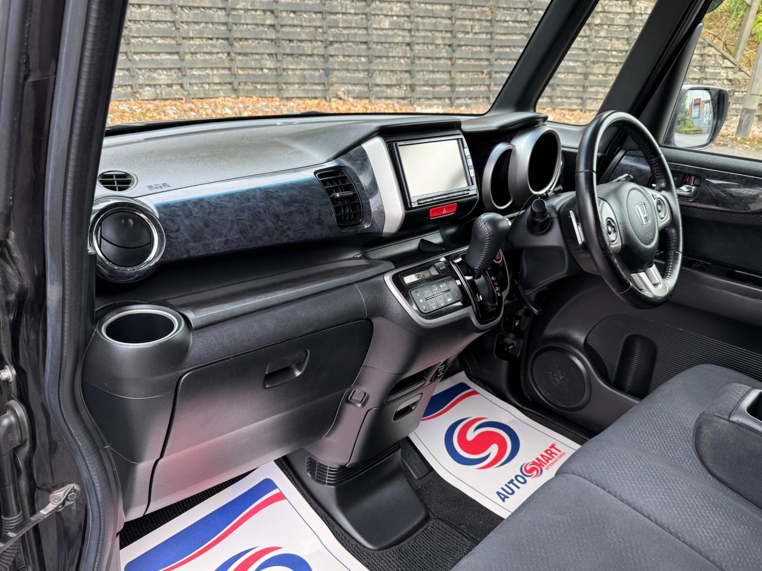 Used Honda N-Box 2025 for sale - 77627163: Photo 22