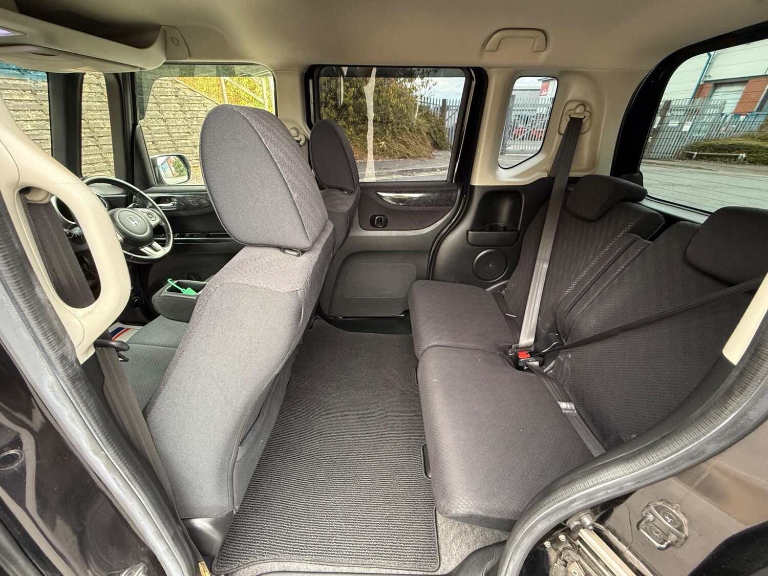 Used Honda N-Box 2025 for sale - 77627163: Photo 24