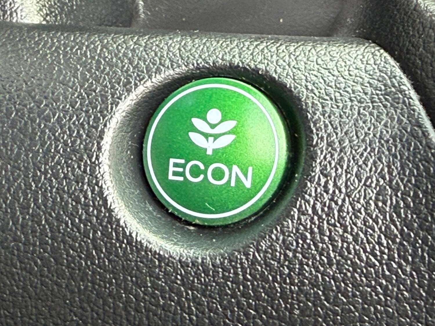 Used Honda N-Box 2025 for sale - 77627163: Photo 60