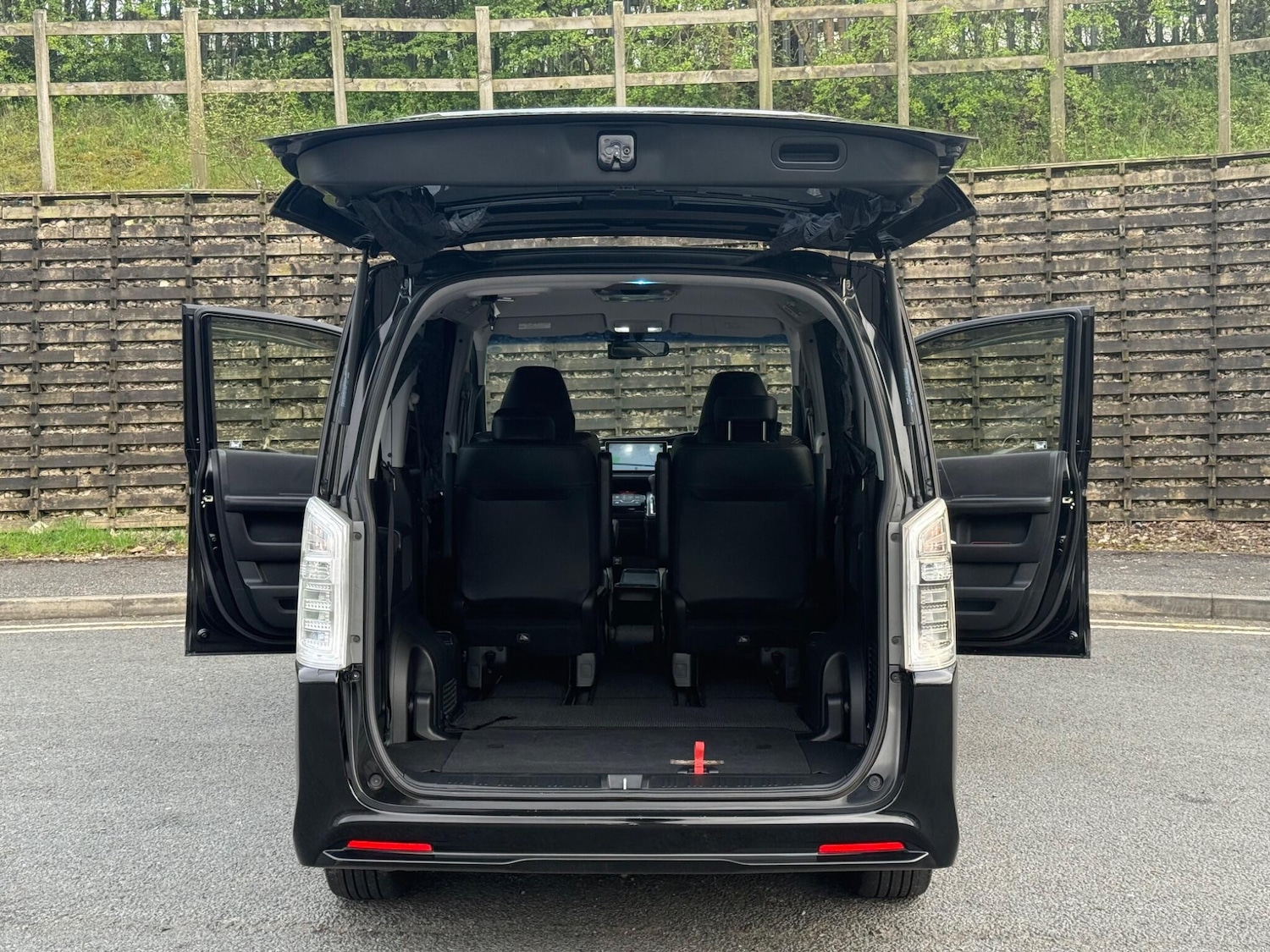 Used Honda Stepwagon 2026 for sale - 78100380: Photo 13