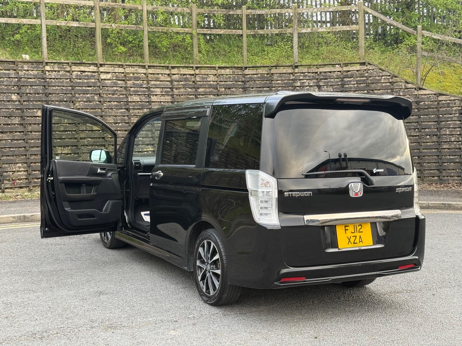 Used Honda Stepwagon 2026 for sale - 78100380: Photo 20