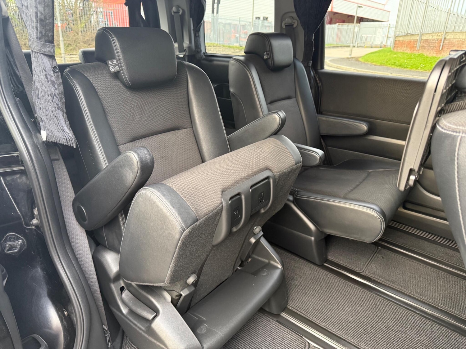 Used Honda Stepwagon 2026 for sale - 78100380: Photo 27