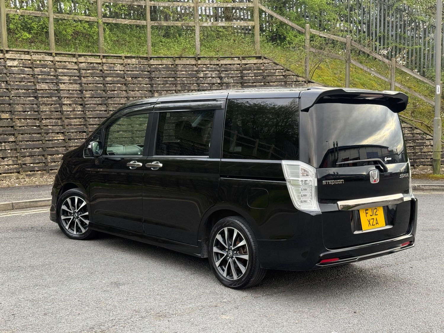 Used Honda Stepwagon 2026 for sale - 78100380: Photo 4