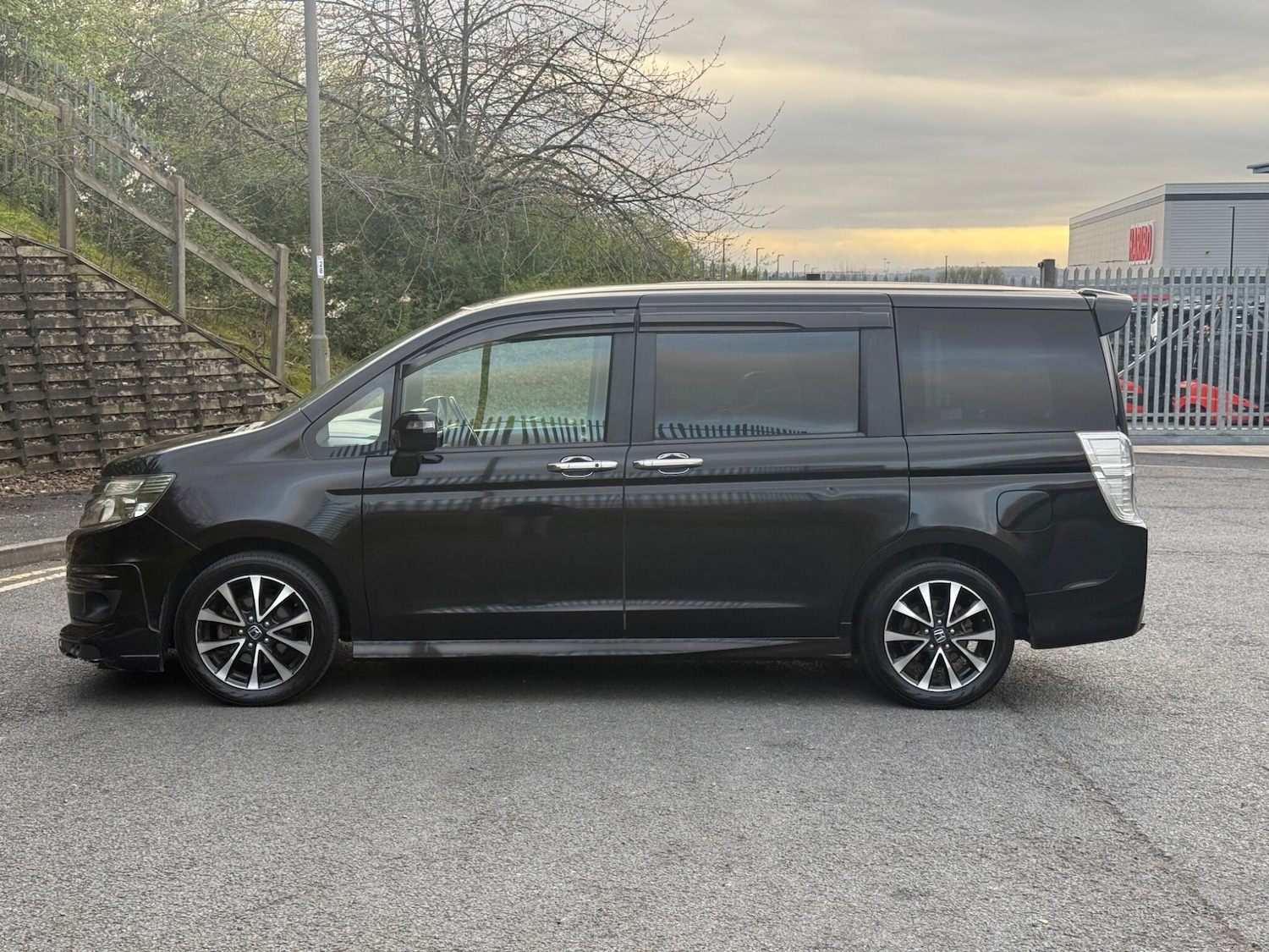 Used Honda Stepwagon 2026 for sale - 78100380: Photo 6