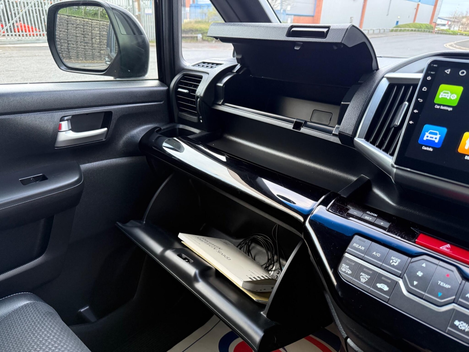 Used Honda Stepwagon 2026 for sale - 78100380: Photo 62